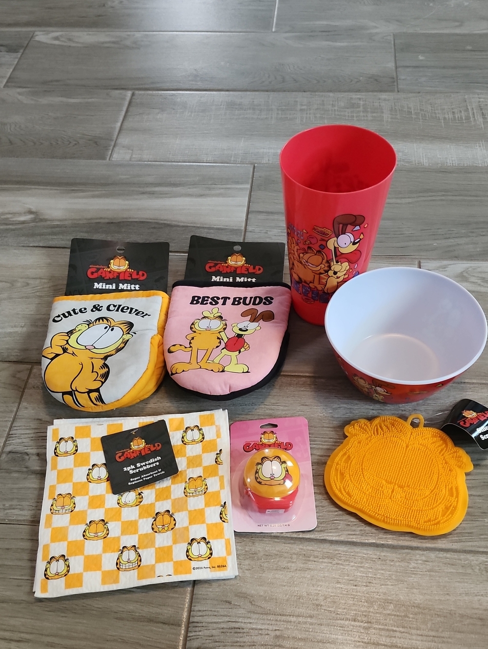 NWT 7 Piece Garfield Bundle